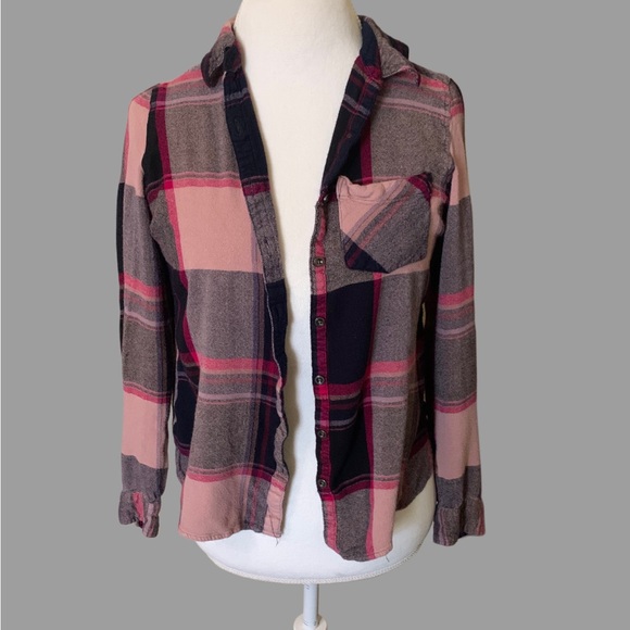 Maurices Tops - Maurice’s Pink/Black Flannel Shirt